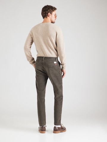 LEVI'S ® Regular Chino ' XX Chino Standard' in Bruin