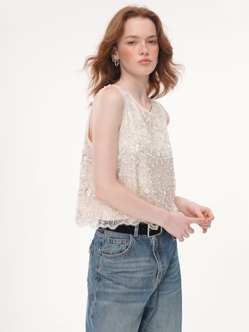 yoligex Top 'Cream Floral Pearl Beaded Rhinestone Mesh Sleeveless Top, Round Neck Scalloped Lace Hem Sheer Vest' in White