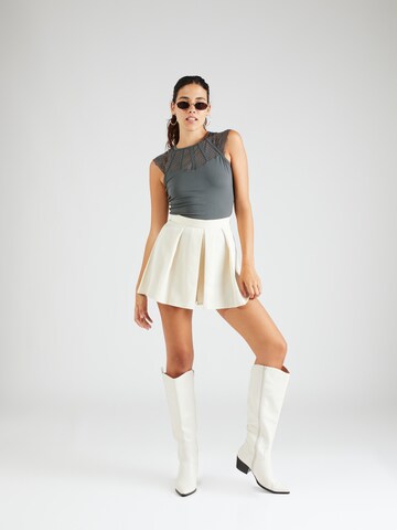 ABOUT YOU - Camiseta 'Esma' en verde