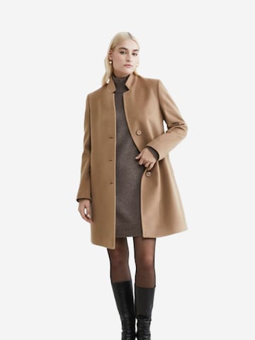 Il Lanificio Winter Coat in Beige: front