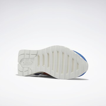 Reebok Platform trainers 'Legacy AZ' in White