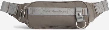 Sacs banane Calvin Klein Jeans en vert : devant