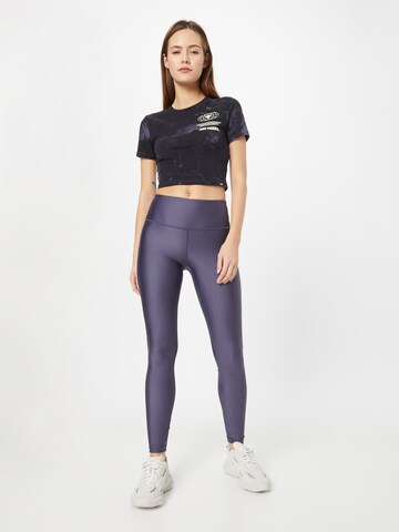 T-shirt fonctionnel UNDER ARMOUR en violet