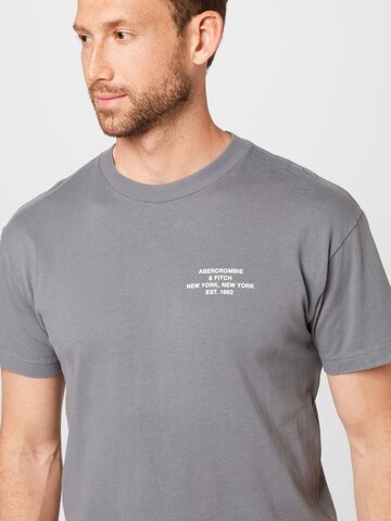 Abercrombie & Fitch T-Shirt in Grau