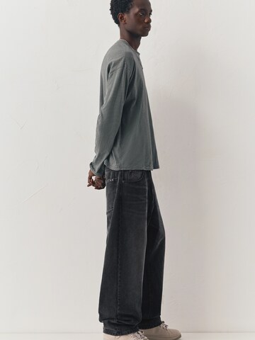 Pull&Bear Baggy Farkut värissä musta