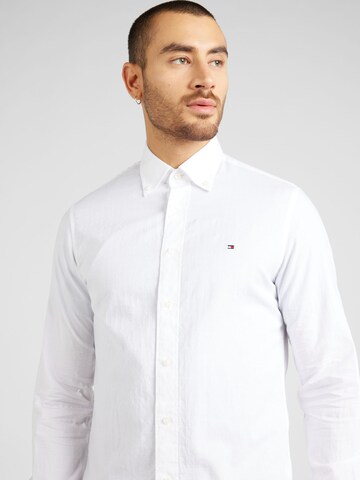 TOMMY HILFIGER - Regular Fit Camisa em branco