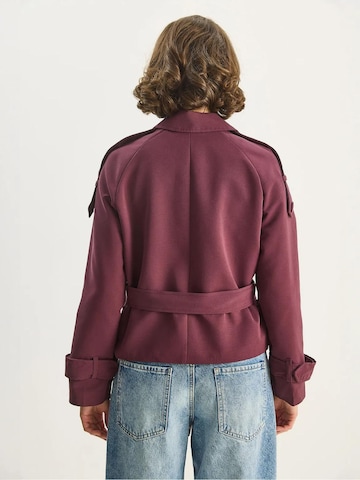 Bianco Lucci - Casaco meia-estação em vermelho