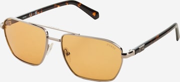 Lunettes de soleil GUESS en gris : devant