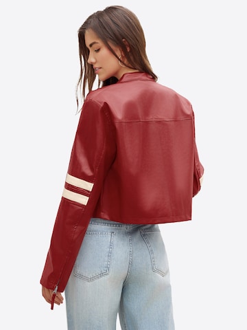 Imily Bela Преходно яке в червено: отзад