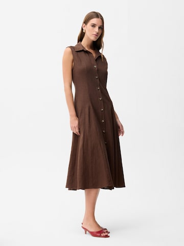 adl Kleid‌ in Braun