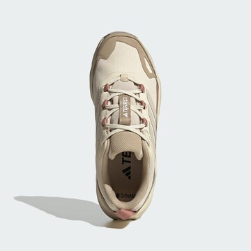 Scarpa bassa 'Skychaser AX5' di ADIDAS TERREX in beige
