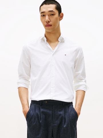 TOMMY HILFIGER Slim fit Ing - fehér: elől