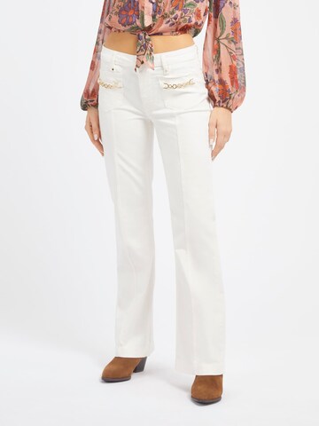 GUESS Tapered Jeans in White: front