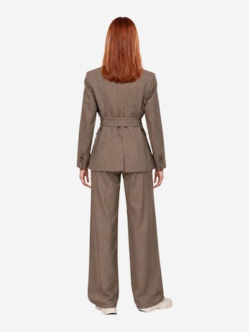 I AM Blazer 'DIAMANTE BELTED BLAZER SLI6JK026229D' in Brown