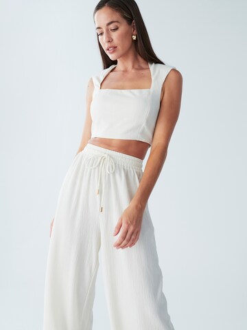 Wide leg Pantaloni 'AQUA' di BWLDR in bianco: frontale