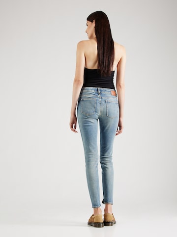 DRYKORN Skinny Farkut 'NEED' värissä sininen