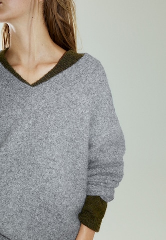 Pull&Bear Sweater in Grey
