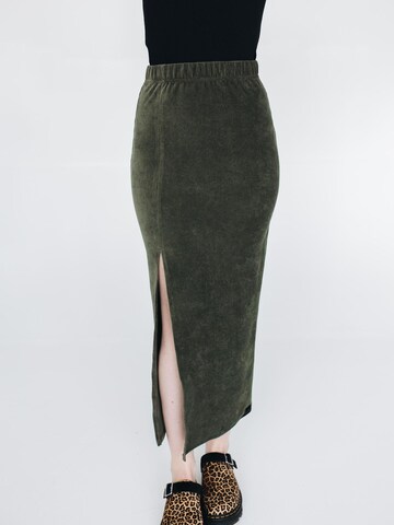 RADADA - Falda en verde: frente