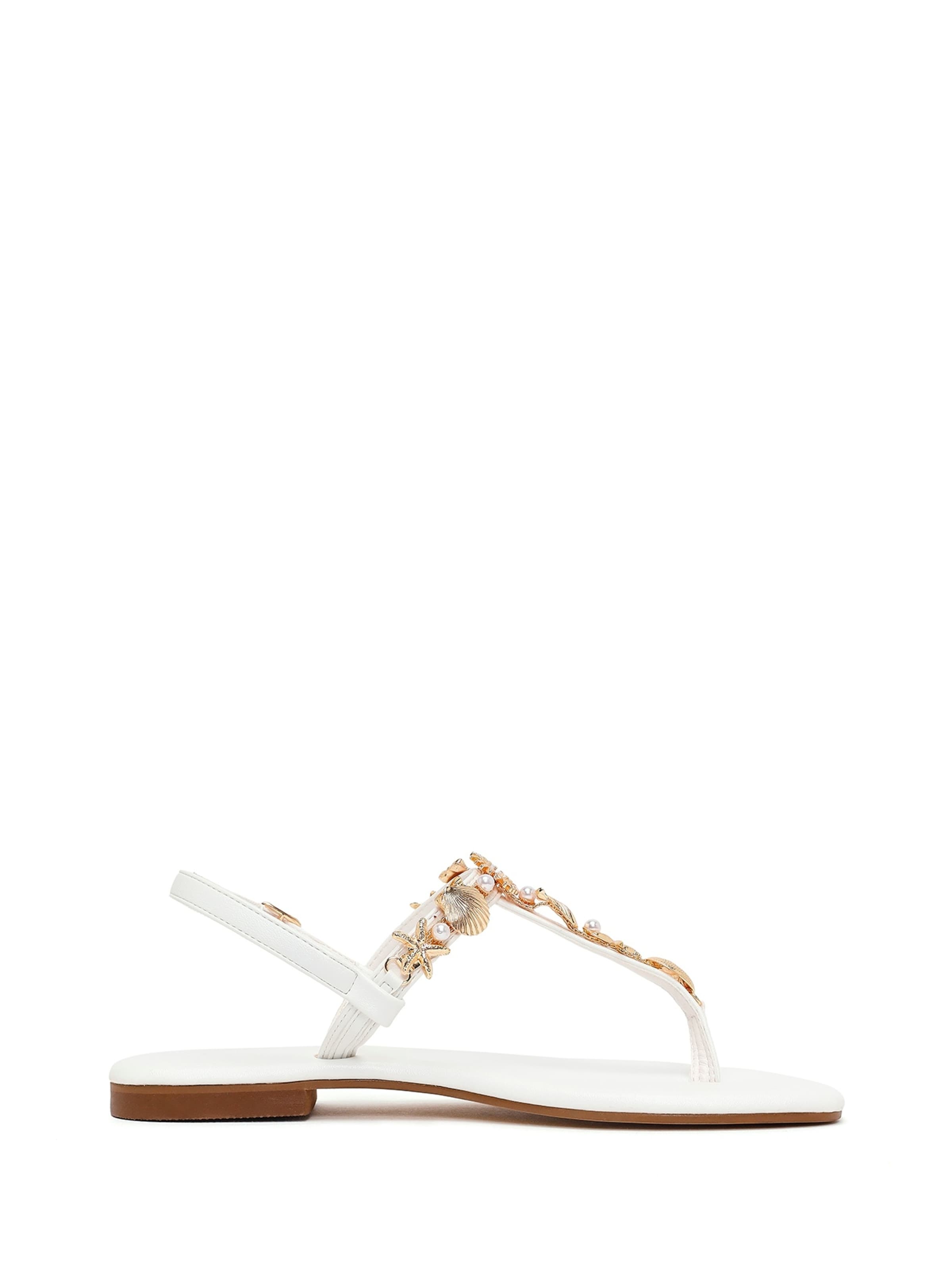Flip-flops de la Derimod pe alb