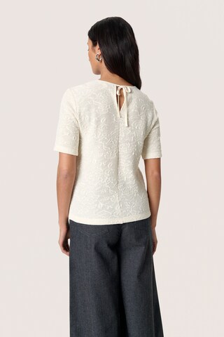 Chemisier 'Lupina Claudetta' SOAKED IN LUXURY en beige