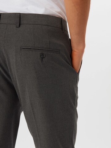 Coupe slim Pantalon 'Liam' Matinique en gris