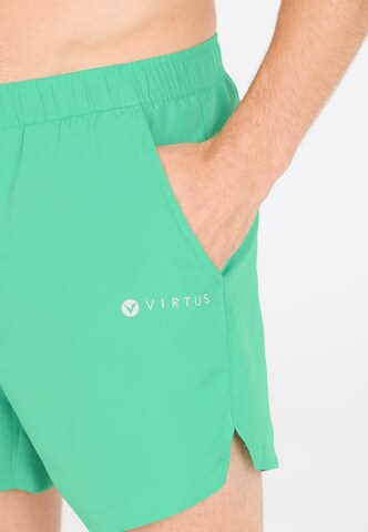 Virtus Boardshorts 'Smither' in Groen