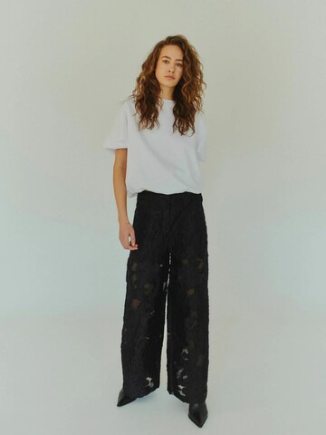 NORR Regular Pants 'Burna' in Black