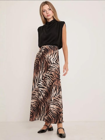 Bigdart Skirt in Brown