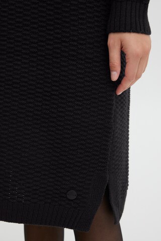 Oxmo Knitted dress 'MILIKA' in Black