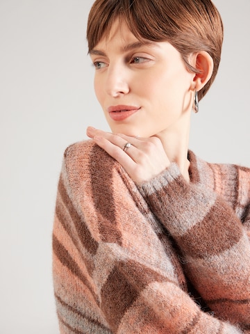 Monki Oversized sweater in Orange