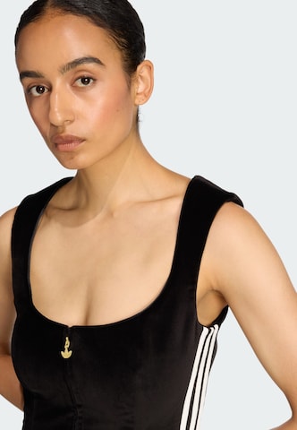 Top de la ADIDAS ORIGINALS pe negru