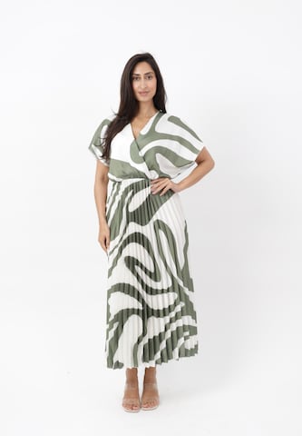 Elara Dress in Green: front