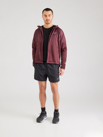 NIKE Спортивная куртка 'Sphere Miler' в Красный