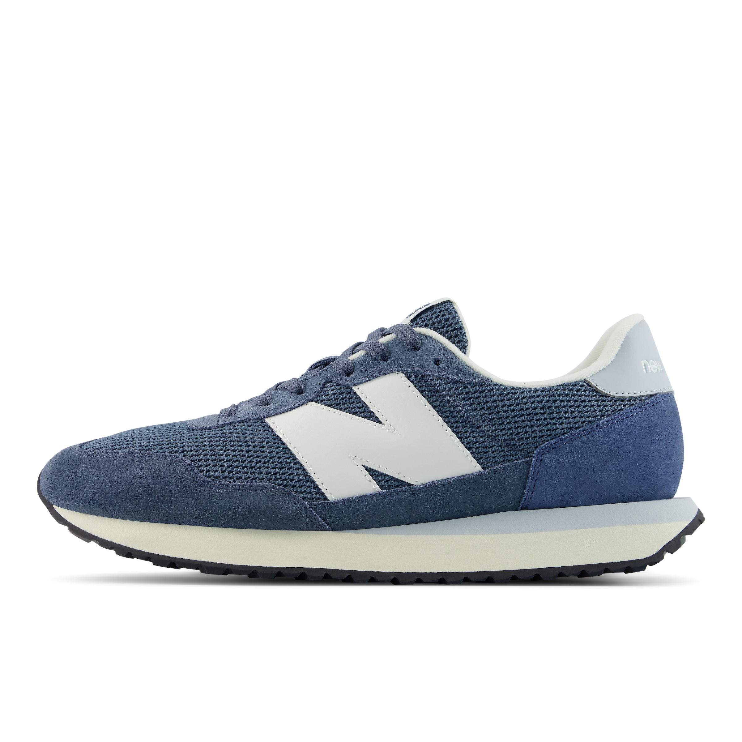 new balance Sneakers in Blue