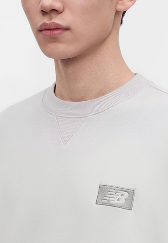 new balance Суичър в сиво