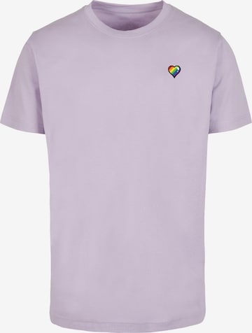 T-Shirt 'Glossy Heart Pride' Mister Tee en violet : devant