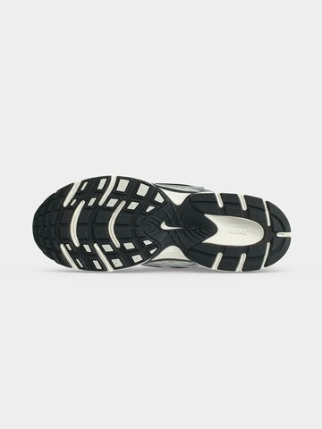 Nike Sportswear Låg sneaker 'V5 RNR' i grå