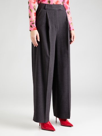 TOPSHOP Wide leg Pleated Pants in Purple: front