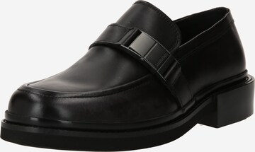 Chaussure basse Calvin Klein en noir : devant