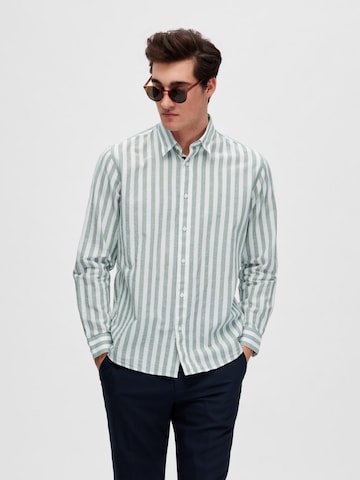 Regular fit Camicia di SELECTED HOMME in verde