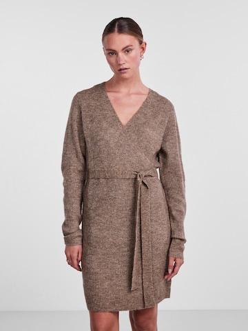 PIECES Knit dress 'Ellen' in Brown: front