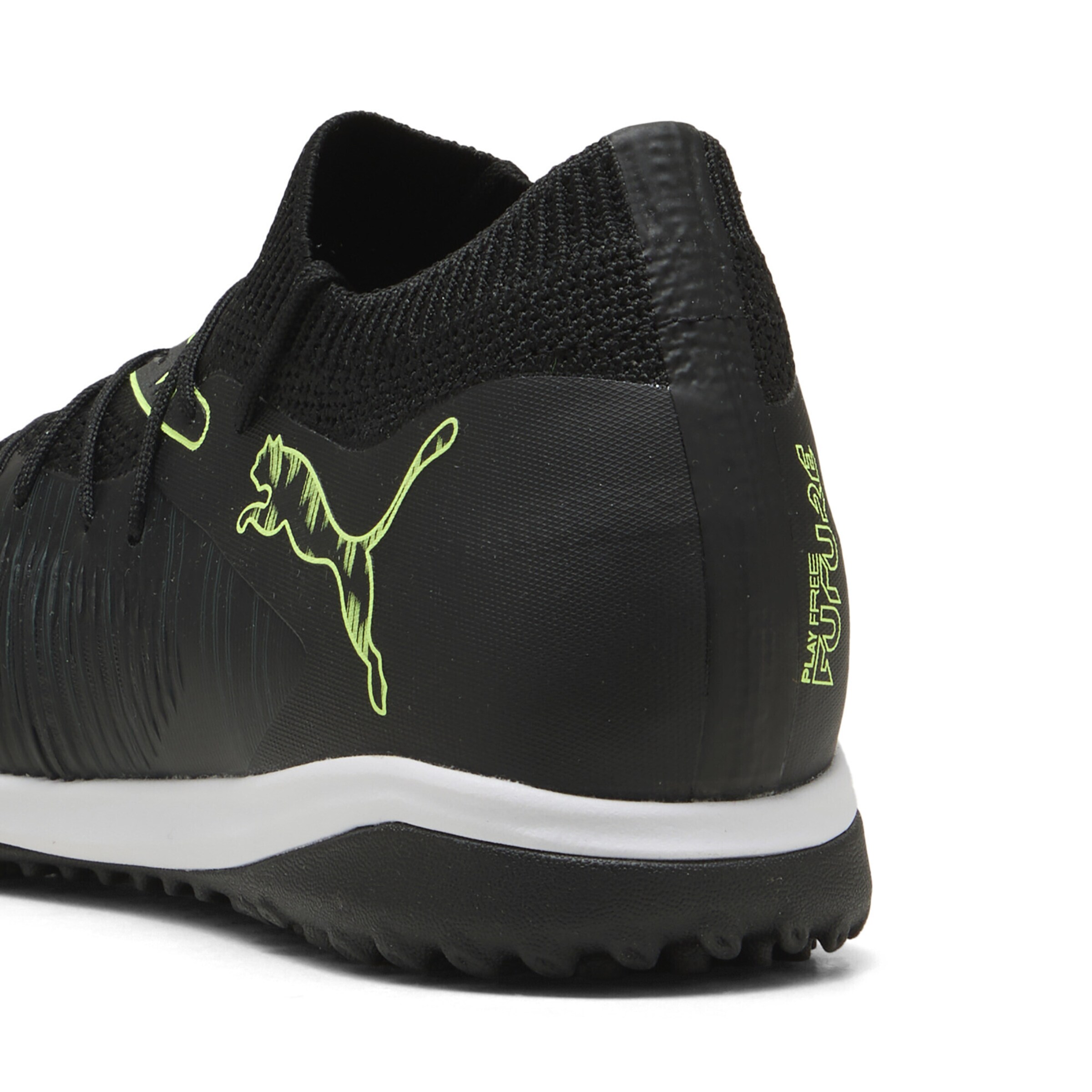 PUMA Fußballschuh 'Future 8 Match' in Schwarz