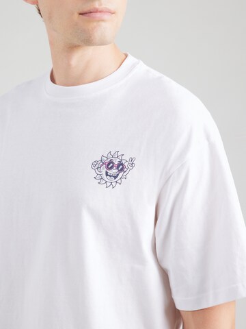 Kaotiko Shirt 'LIFE IS SHORT' in White