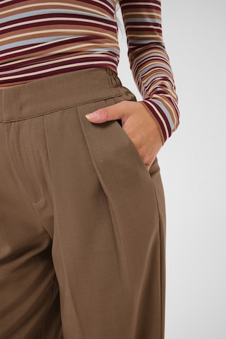 Kaffe - regular Pantalón plisado 'Jasmine' en marrón