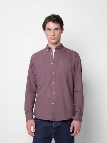 Coupe regular Chemise Scalpers en rose : devant