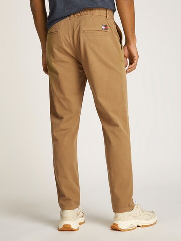 Tommy Jeans Tapered Παντελόνι πλισέ σε καφέ