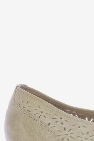 GABOR Flats & Loafers in 39,5 in Beige