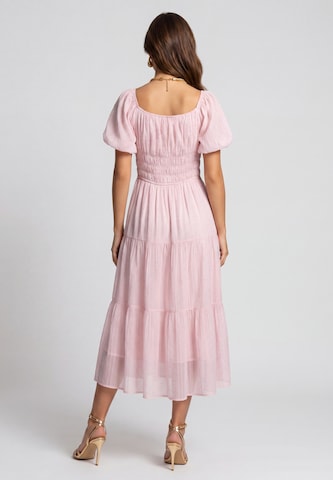faina - Vestido en rosa