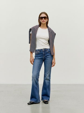 VERO MODA Flared Jeans 'VMSUZIE' in Blue