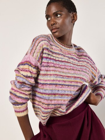 Apricot Sweater ' ' in Pink: front